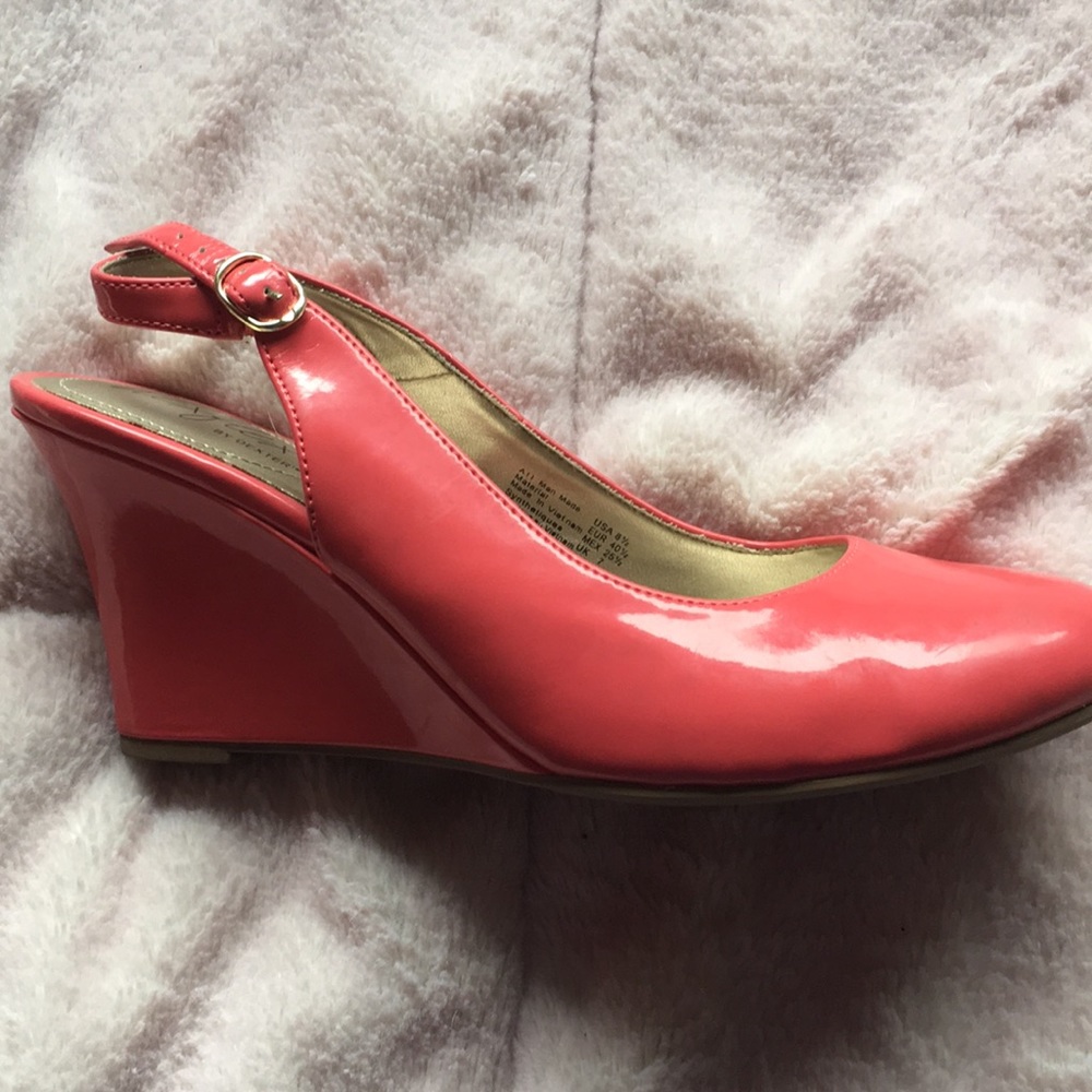 8 1/2 pink heels